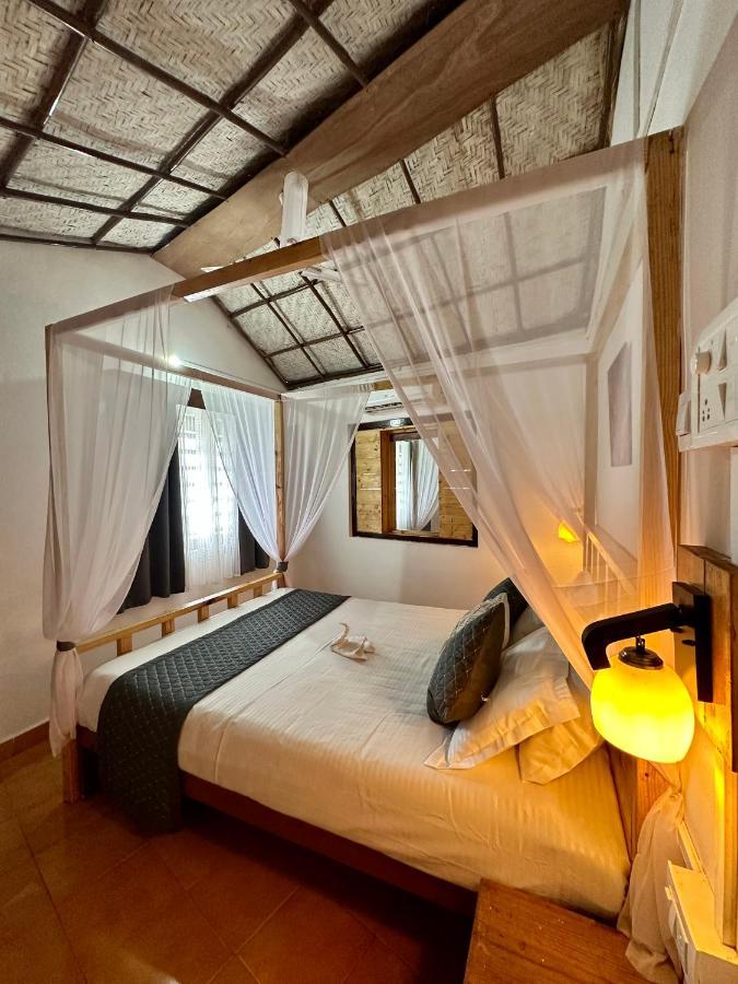 Ats Goa Hotel Arambol Bagian luar foto