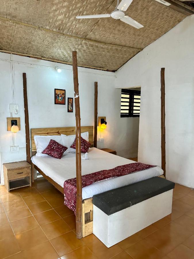 Ats Goa Hotel Arambol Bagian luar foto