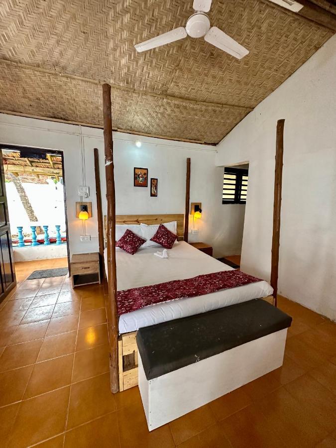 Ats Goa Hotel Arambol Bagian luar foto