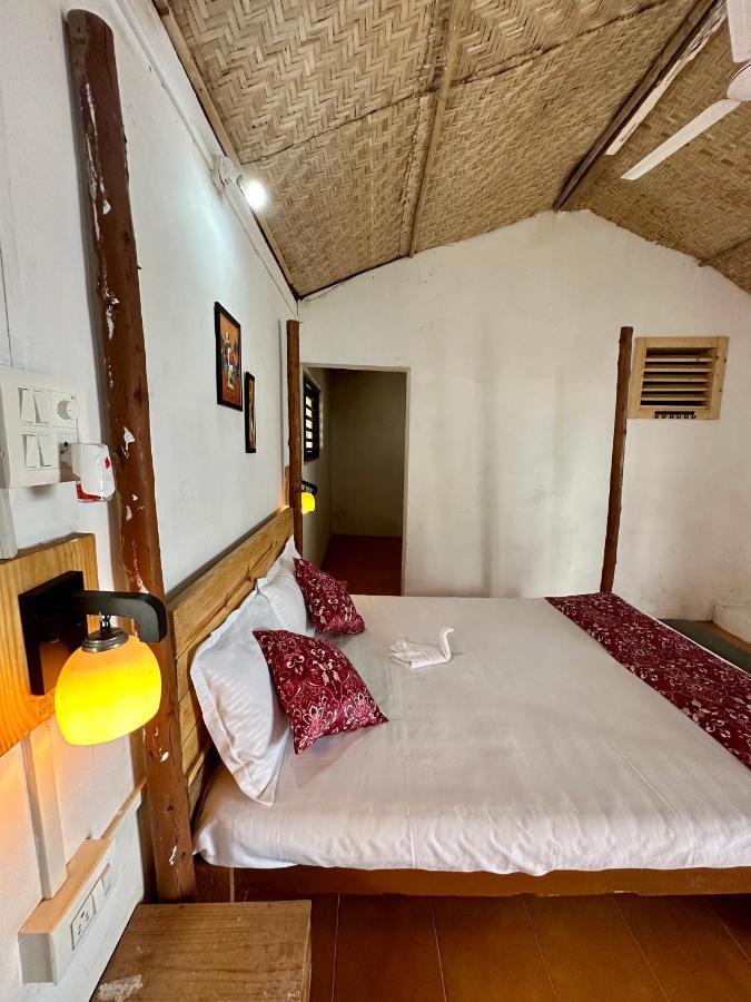 Ats Goa Hotel Arambol Bagian luar foto